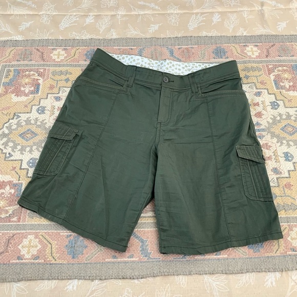 #21 Lee Sinfully Soft Bermuda High Rise Khaki Olive Green Cargo Vintage Short 16 - Picture 3 of 4